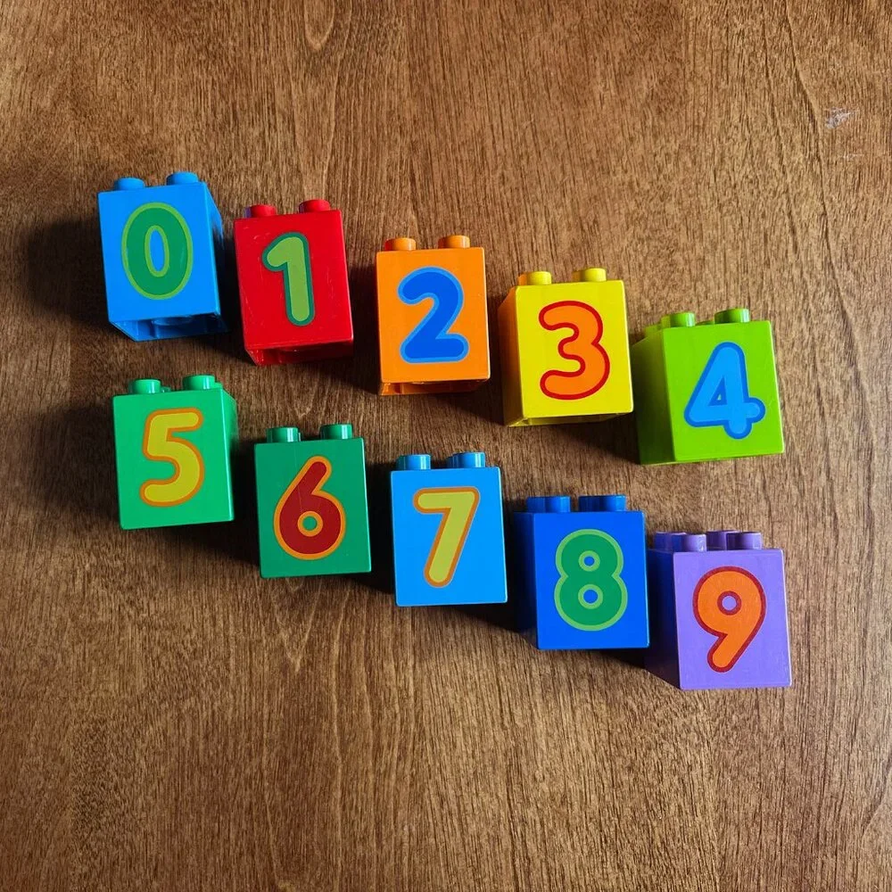Duplo colorful numbers set 0-9